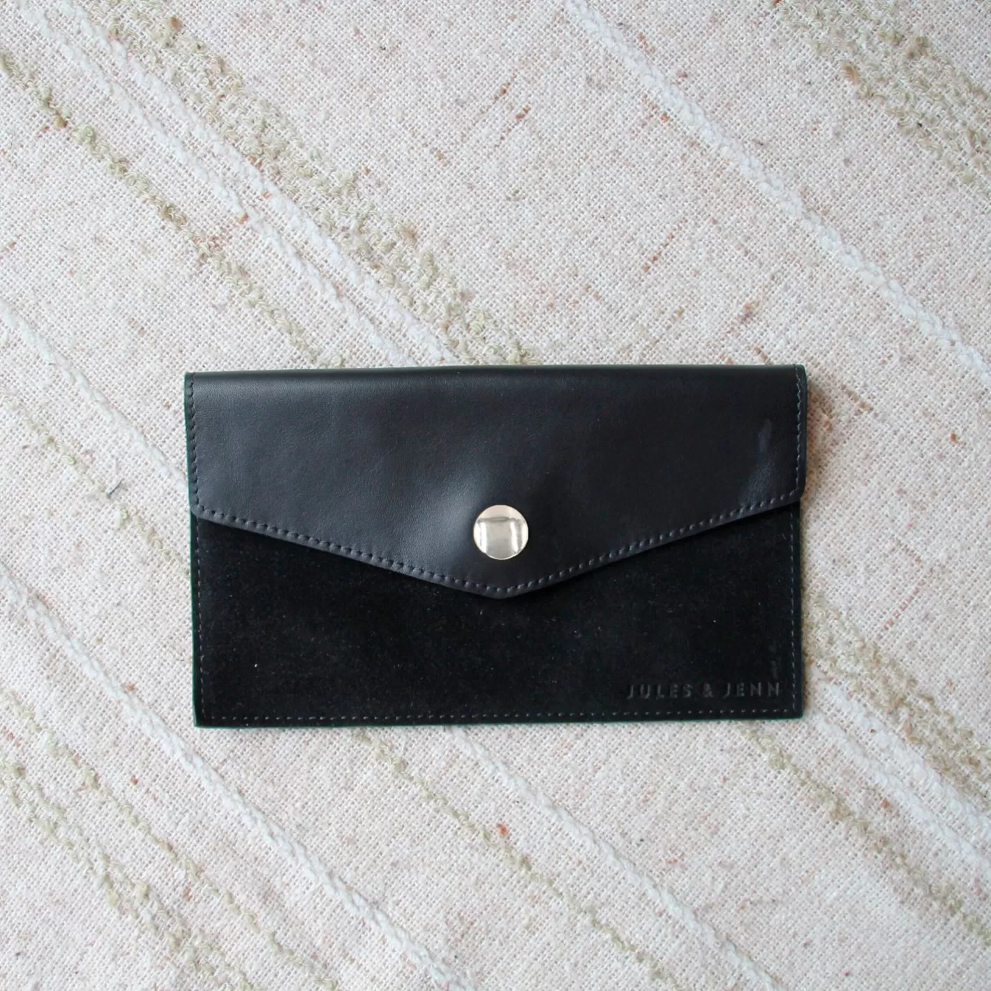 Petite Maroquinerie-JULES & JENN Pochette Enveloppe Cuir Upcycle Noir