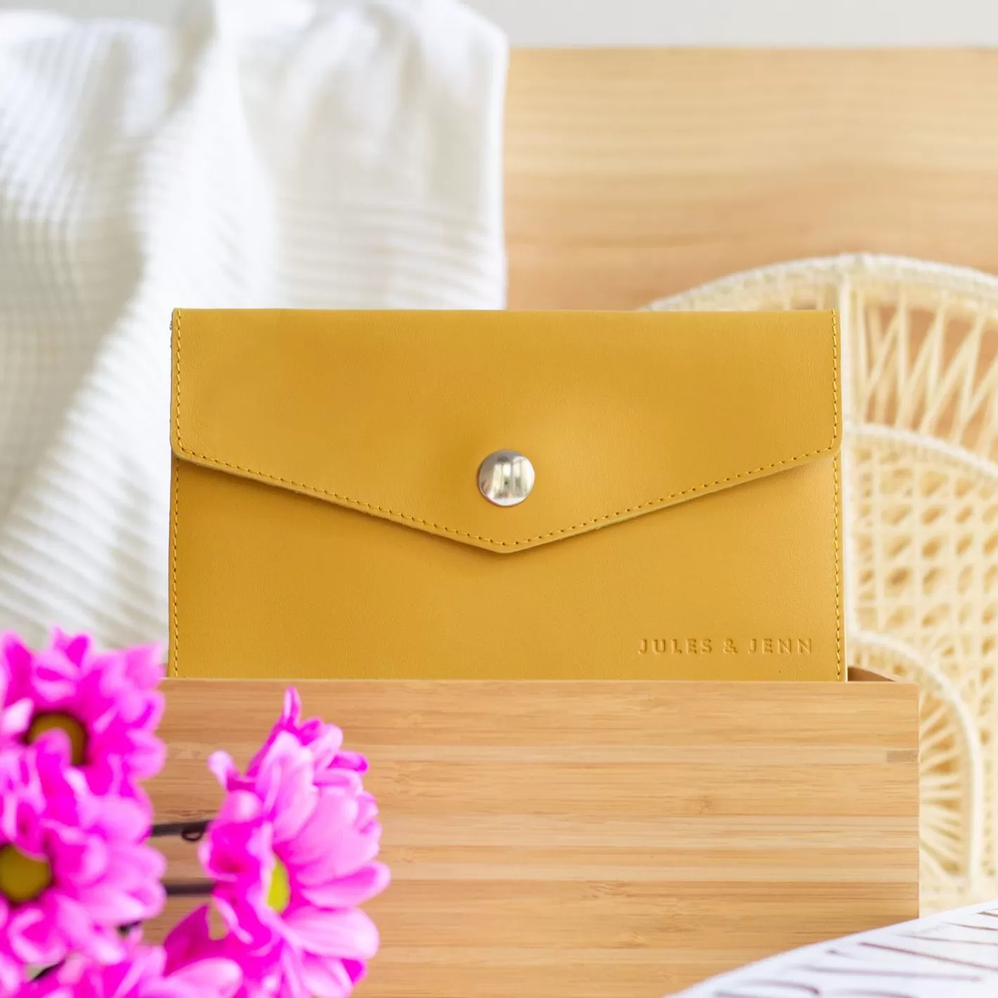 Petite Maroquinerie-JULES & JENN Pochette Enveloppe Upcycle Moutarde Jaune Moutarde