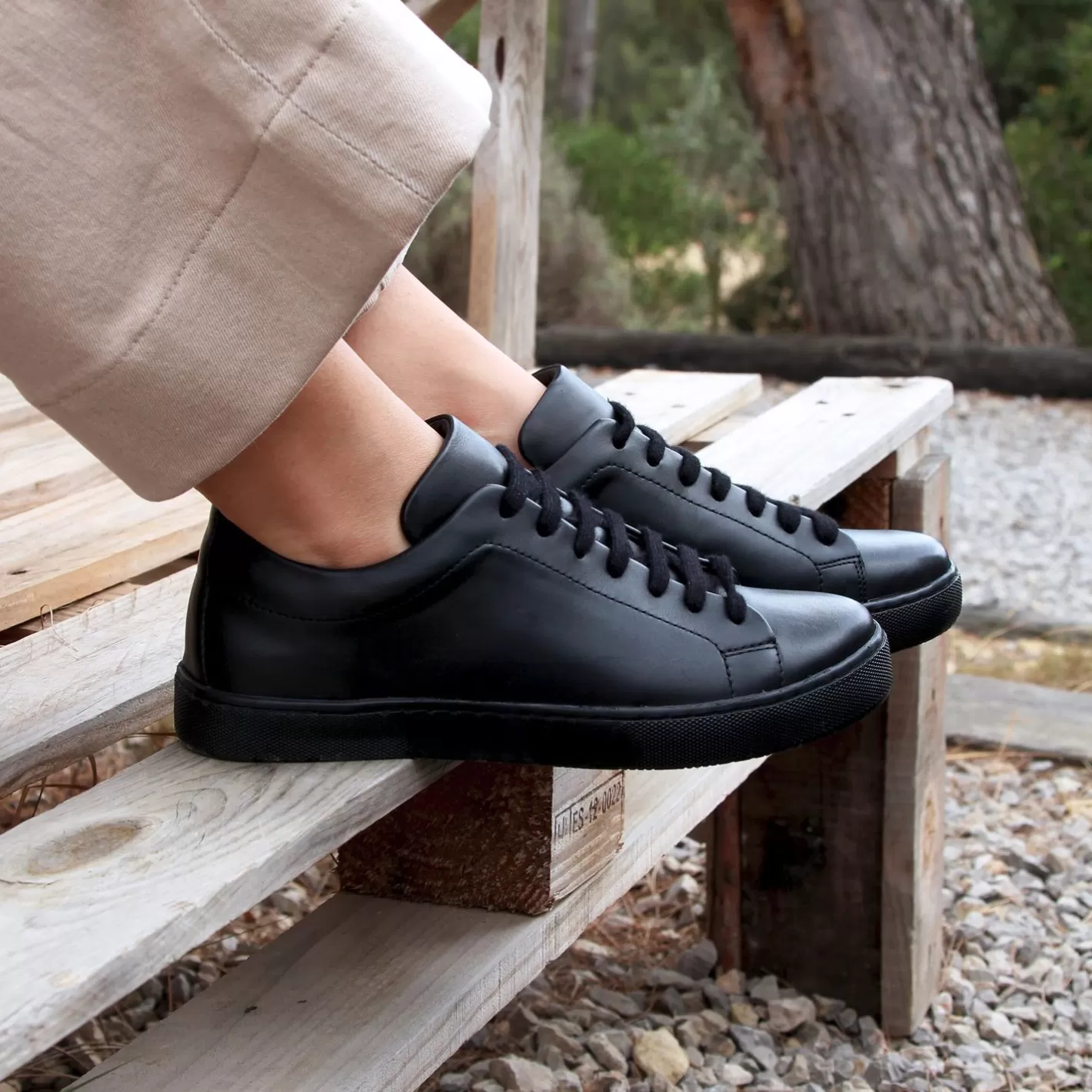 Baskets-JULES & JENN Tennis Lacet Cuir Noir